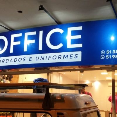 pro-letras-fachada-em-acm-com-adeviso-impressao-digital